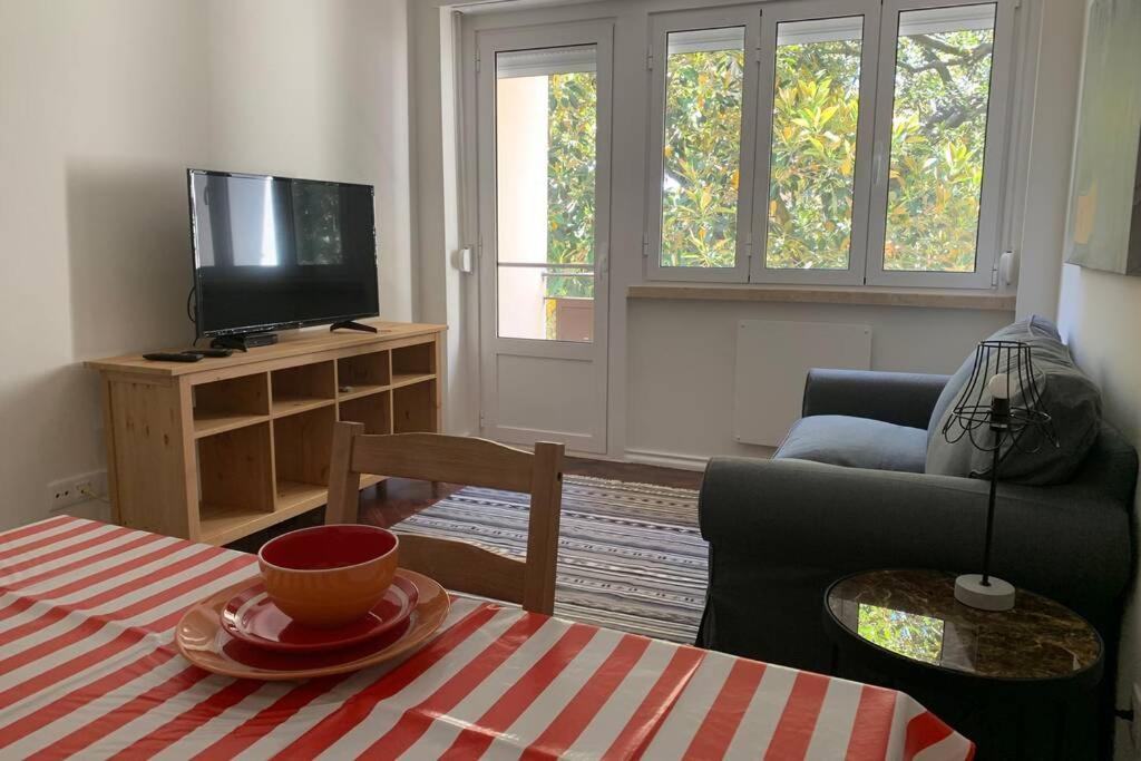 Casa Do Largo Sardinha - Very Central Apartment With Ac Lisboa Extérieur photo